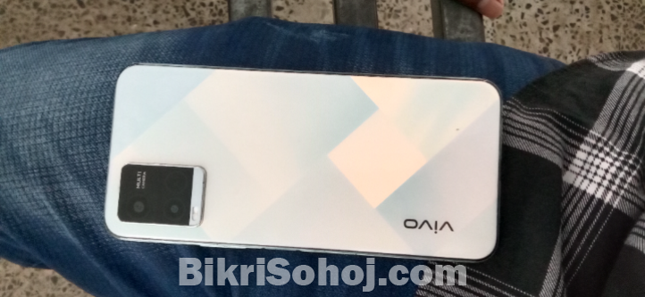 Vivo y21